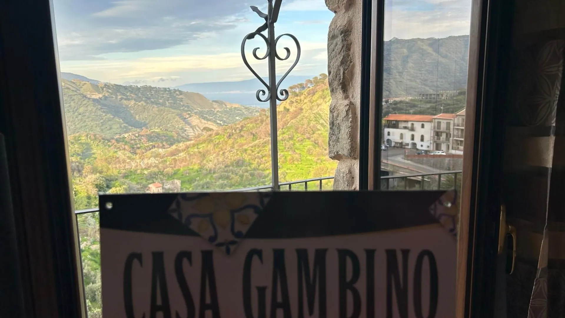 Casa Gambino Bed & Breakfast Savoca 0*,  İtalya