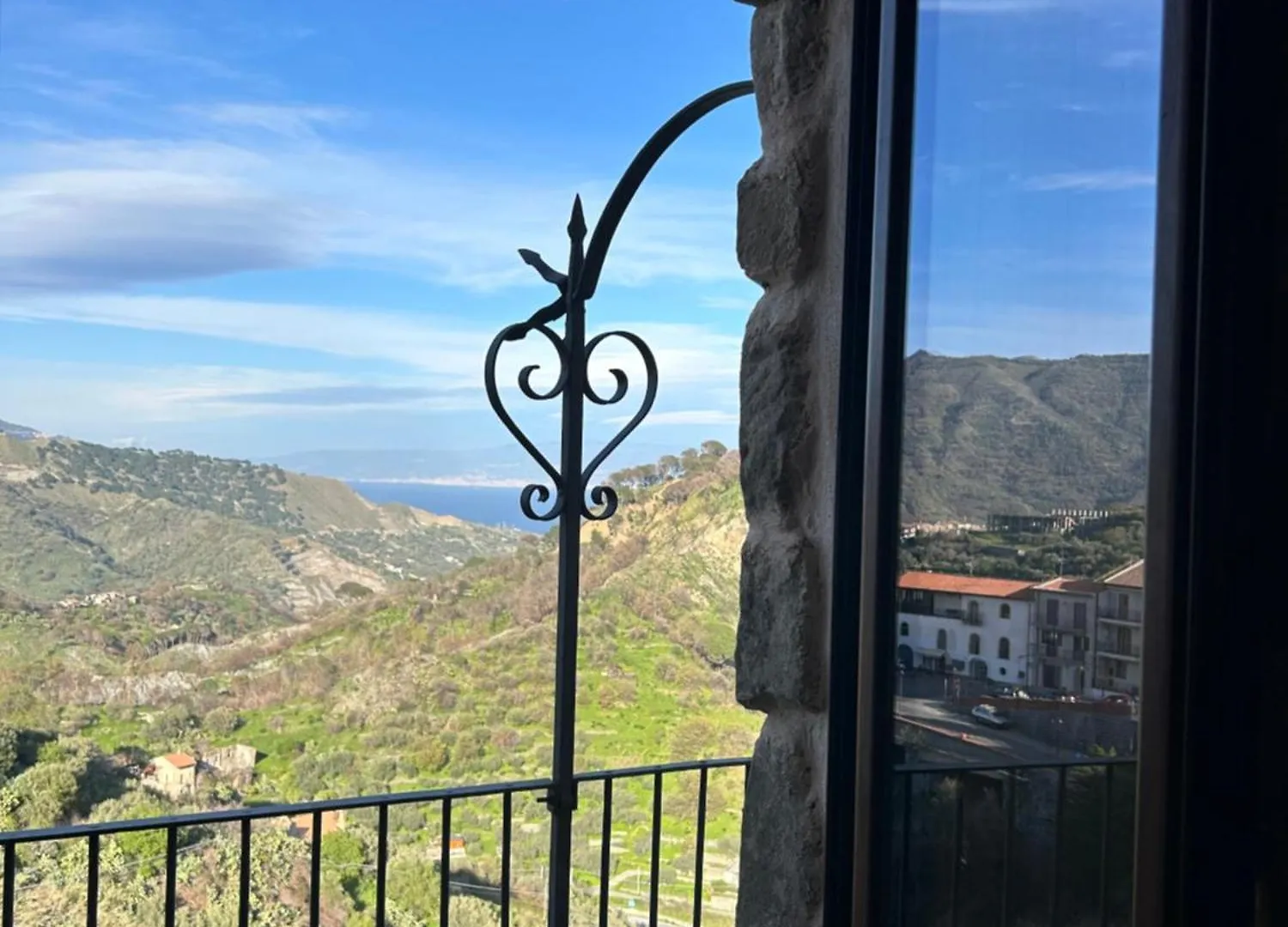 Casa Gambino Bed & Breakfast Savoca 0*,