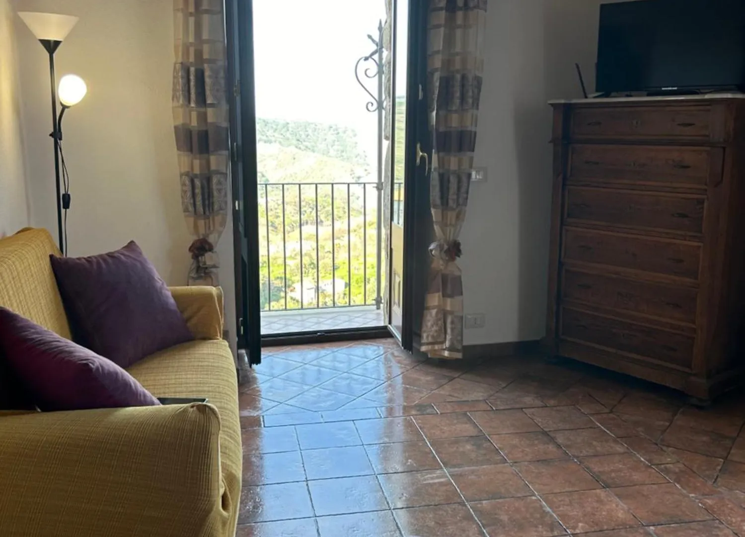 Casa Gambino Bed & Breakfast Savoca Daire
