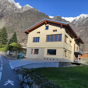 L'acero Rosso Casa vacanze Prosto di Piuro
